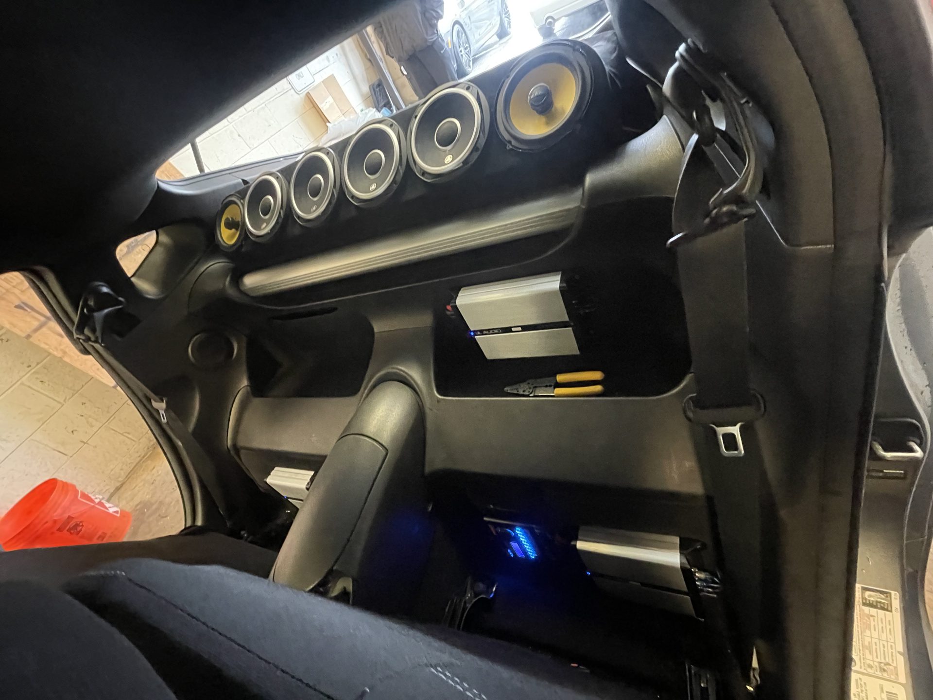 Custom door panel speaker and amplifier build